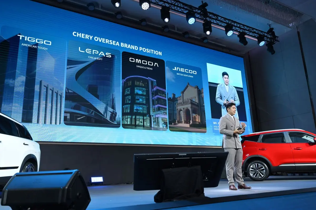 ใช้ชีวิต COOL LIFE ไปกับ JAECOO 7 SHS (Super Hybrid System) รถปลั๊กอินไฮบริดเอสยูวี อันทรงพลัง ที่พร้อมลุยได้ทุกไลฟ์สไตล์ ไม่ว่าจะขับฝ่ารถติดจากกรุงเทพไปปล่อยใจชิล ๆ ที่เขาใหญ่ ไปกินอาหารทะ...
