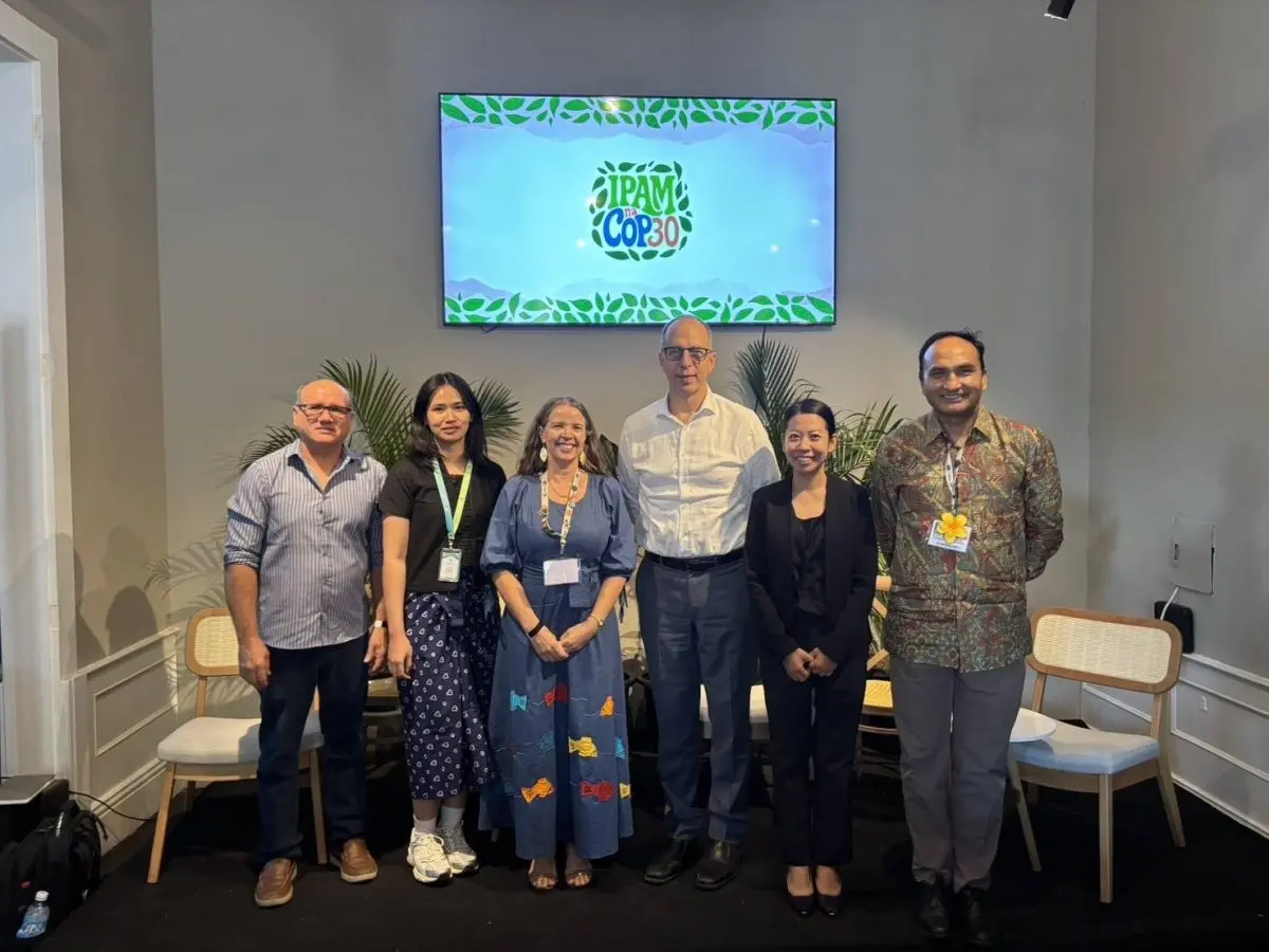 ด้วยคาร์บอนเครดิตคุณภาพสูงที่ได้มาตรฐานและตรวจสอบได้ มูลนิธิแม่ฟ้าหลวง ในพระบรมราชูปถัมภ์ โดย หม่อมหลวงดิศปนัดดา ดิศกุล เลขาธิการและประธานเจ้าหน้าที่บริหาร นำทีมผู้บริหารและผู้...