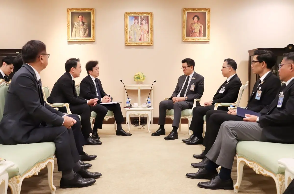 ‘มาสด้า’ เข้าพบรองนายกฯ เอกนิติ ตอบรับมาตรการสนับสนุนยานยนต์ไฟฟ้าของบอร์ดอีวี ประกาศปักหมุดฐานผลิตรถ MHEV (Mild Hybrid Electric Vehicle) ลงทุนเพิ่ม 5,000 ล้านบาท กำลังผลิต 1 แสนคัน...