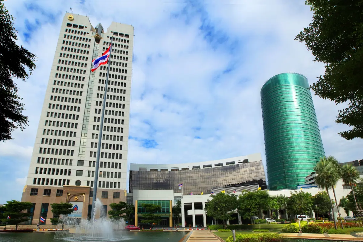 บริษัท ปตท. จำกัด (มหาชน) (ปตท.) ประกาศคงราคาน้ำมันดีเซลและแก๊สโซฮอล์ ไว้ในระดับปัจจุบันเป็นระยะเวลา 15 วัน เพื่อร่วมบรรเทาภาระค่าใช้จ่ายด้านพลังงานให้แก่ประชาชน สอดรับกับทิศทางน...