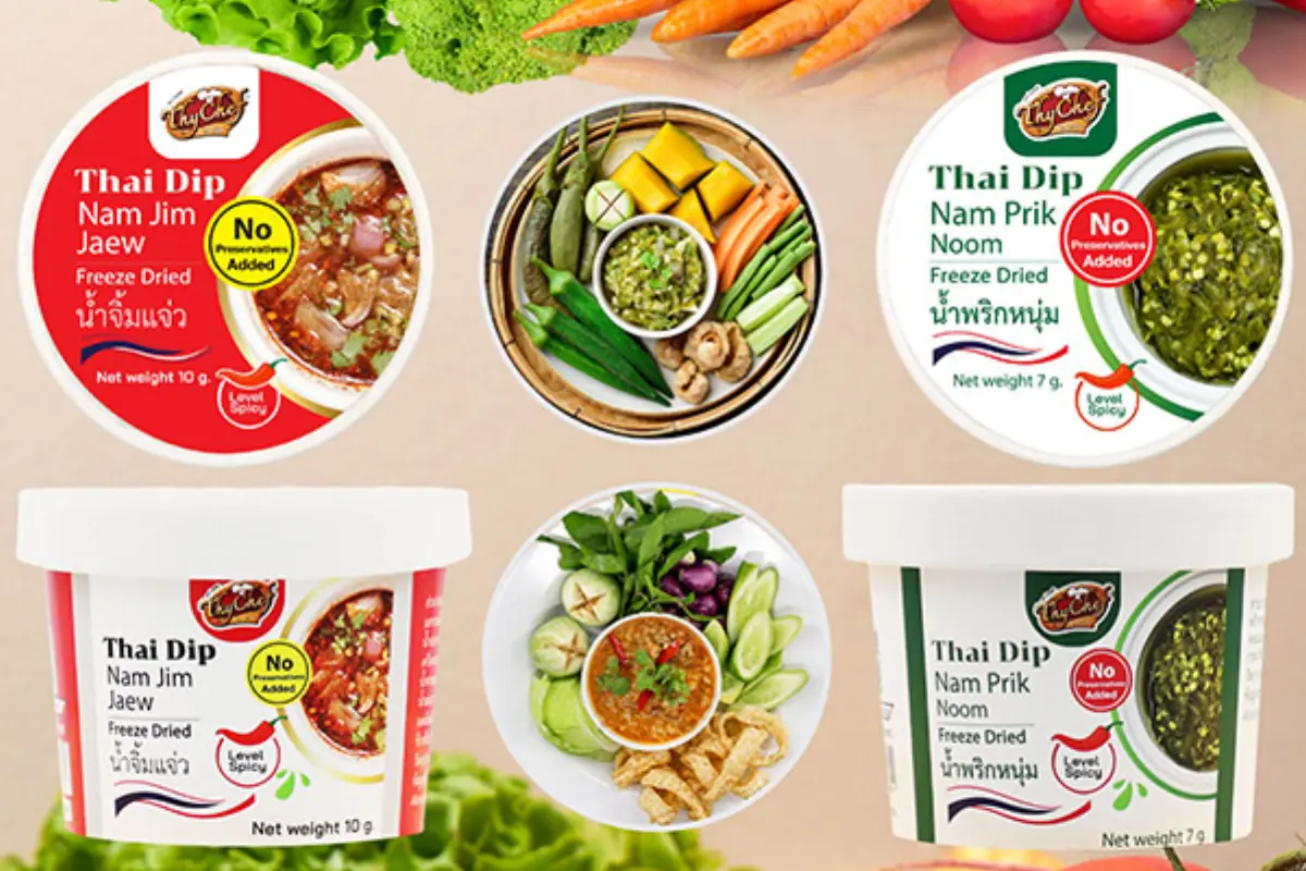 ไทเชฟ (ThyChef) ผู้นำด้านผงโรยอาหารและผงชงเครื่องดื่มหลากหลายรสชาติ ขอแนะนำ น้ำจิ้มฟรีซดราย 2 รสชาติ น้ำจิ้มแจ่ว และน้ำพริกหนุ่ม ไอเทมเด็ดของคนไกลบ้าน ด้วยขั้นตอนง่าย ๆ สะดวก รวด...
