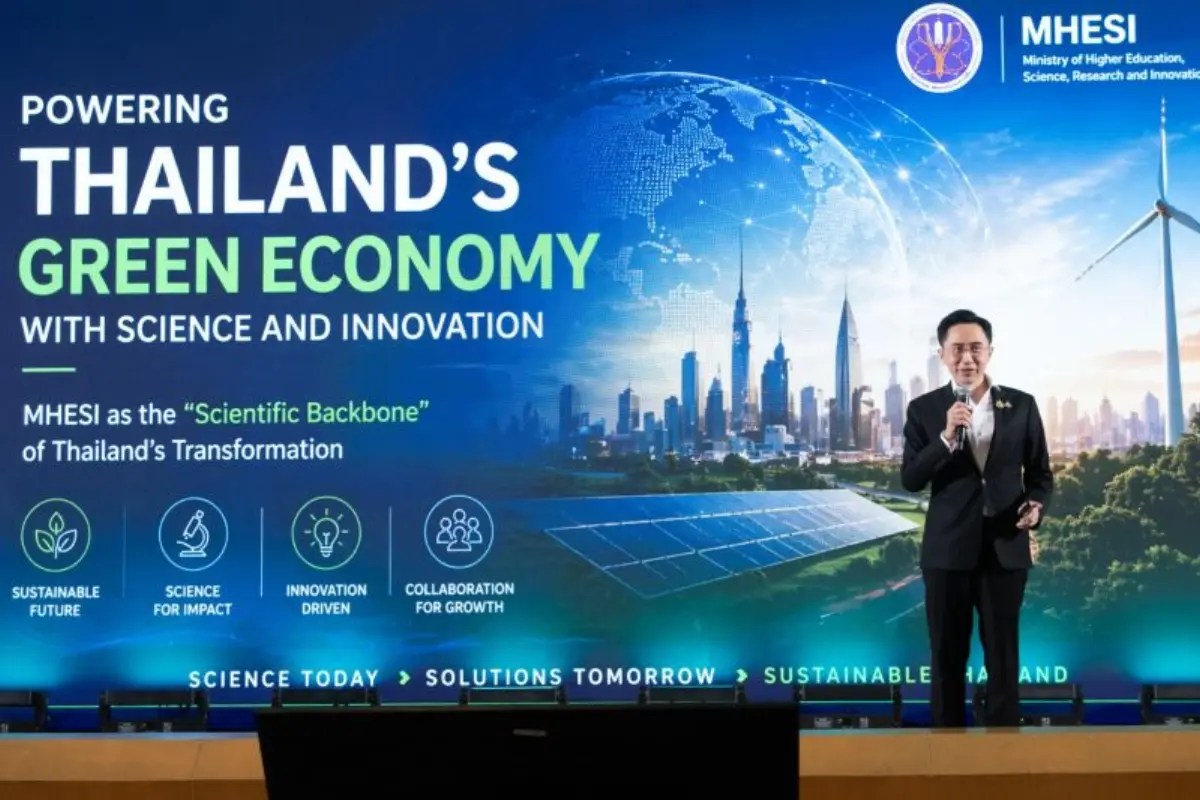 ศ. ดร.ยศชนัน วงศ์สวัสดิ์ รองนายกรัฐมนตรี และรัฐมนตรีว่าการกระทรวงการอุดมศึกษา วิทยาศาสตร์ วิจัยและนวัตกรรม (อว.) บรรยายพิเศษในหัวข้อ “Powering Thailand’s Green Economy with Science and...
