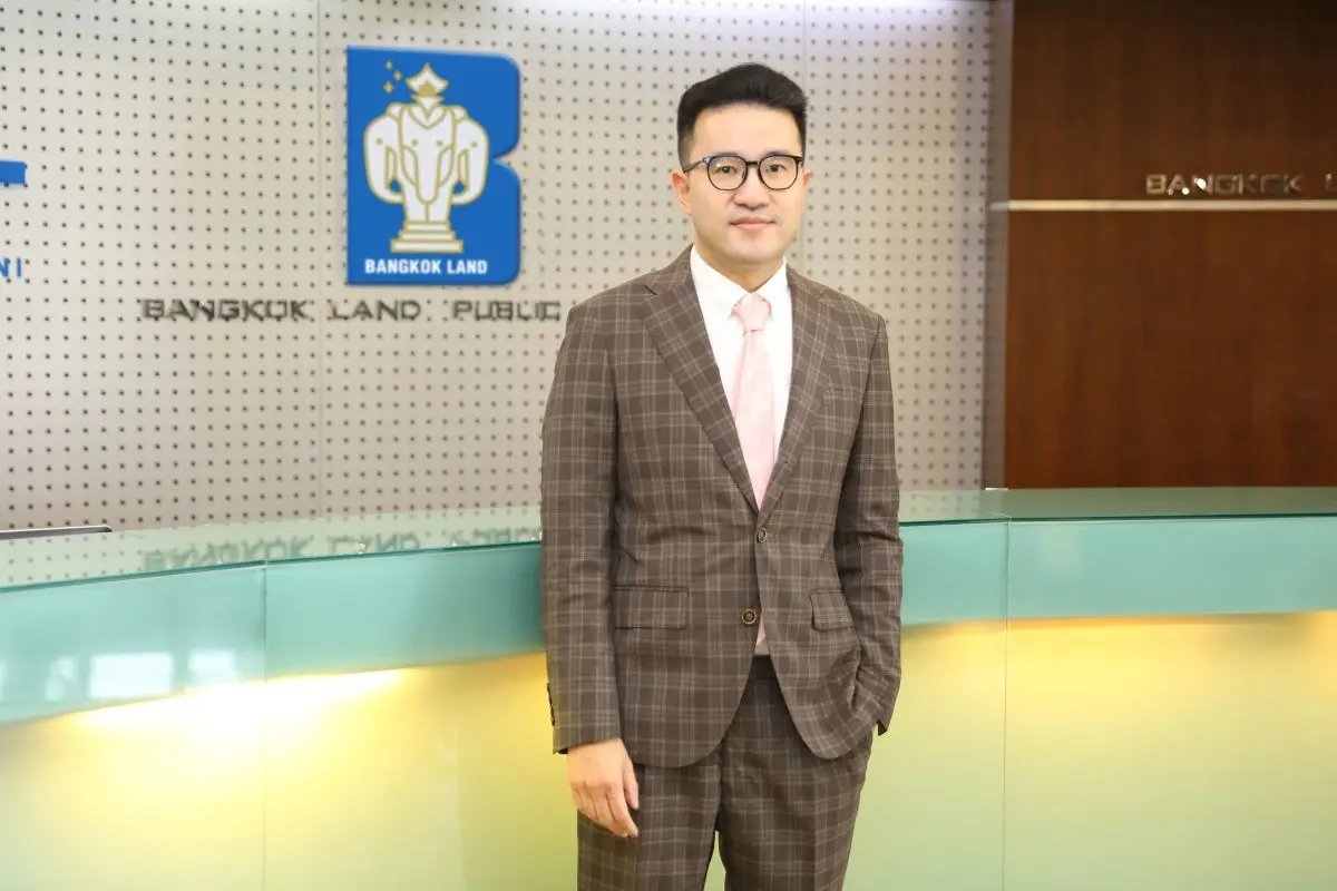 บริษัท บางกอกแลนด์ จำกัด (มหาชน) จัดการประชุมสามัญผู้ถือหุ้นประจำปี 2569 ผ่านระบบออนไลน์ โดยมี นายปีเตอร์ กาญจนพาสน์ ประธานกรรมการบริษัท และเป็นประธานในที่ประชุม ได้รายงานผลการดำเนินงานที่เติบ...