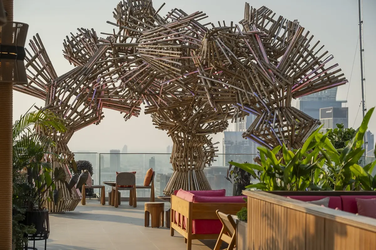 Moxy Bangkok Ratchaprasong, Thailand’s first and Asia Pacific’s largest Moxy hotel, continues its Chef Collaboration Series at Sato San Rooftop Bar this August with a new culinary experience...