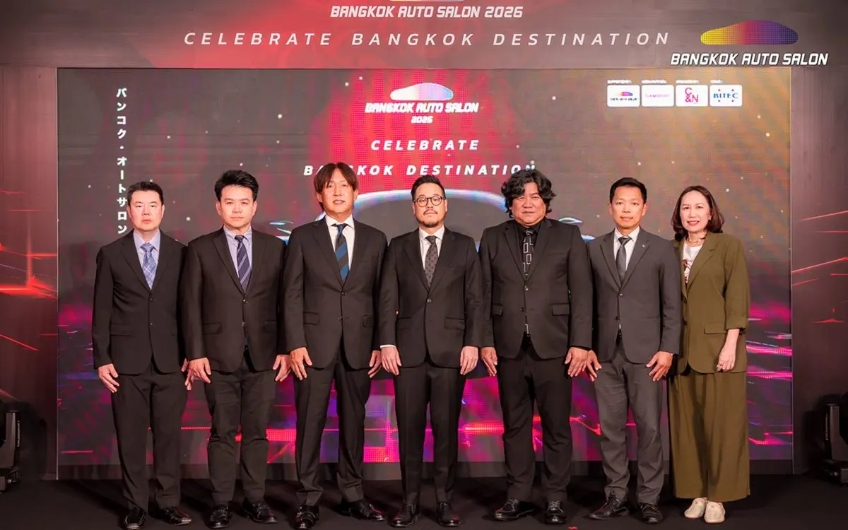 นายวรรคสร โหลทอง รองประธานการจัดงาน และกรรมการผู้จัดการ บริษัท สยามสปอร์ต ดิจิตอล มีเดีย จำกัด ให้เกียรติเป็นประธานในงานแถลงข่าว พร้อมด้วย นายรณฤทธิ์ ซื่อวาจา กรรมการผู้จัดการ บริษัท คอร์โน แอนด์ ...